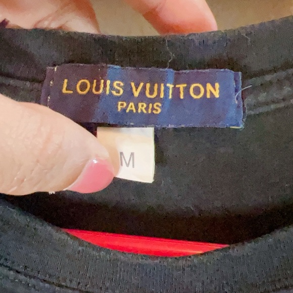 Louis Vuitton T-Shirt. - Picture 3 of 5